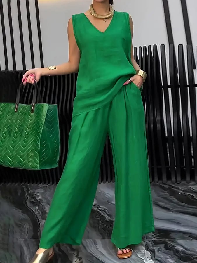 Women's casual commuter V-neck sleeveless shirt and trousers suit