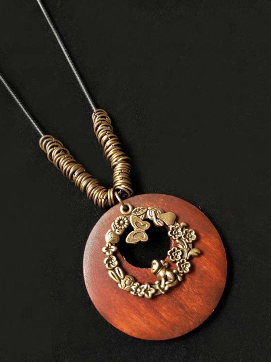 Women's Ethnic Style Wood And Alloy Long Chain Necklace