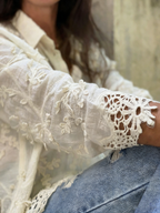 Cotton and linen collared 3D embroidered shirt